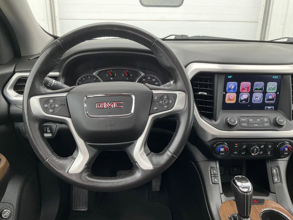 2017 GMC Acadia SLE