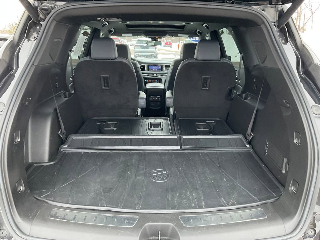 2022 Buick Enclave Essence