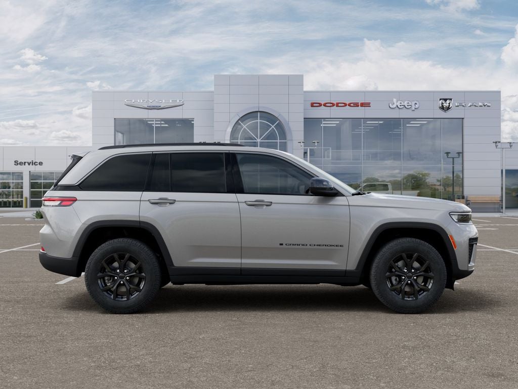 2026 Jeep Grand Cherokee Altitude