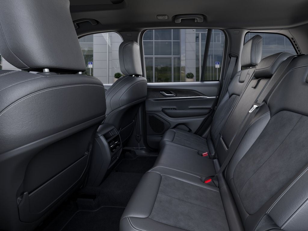 2026 Jeep Grand Cherokee Altitude