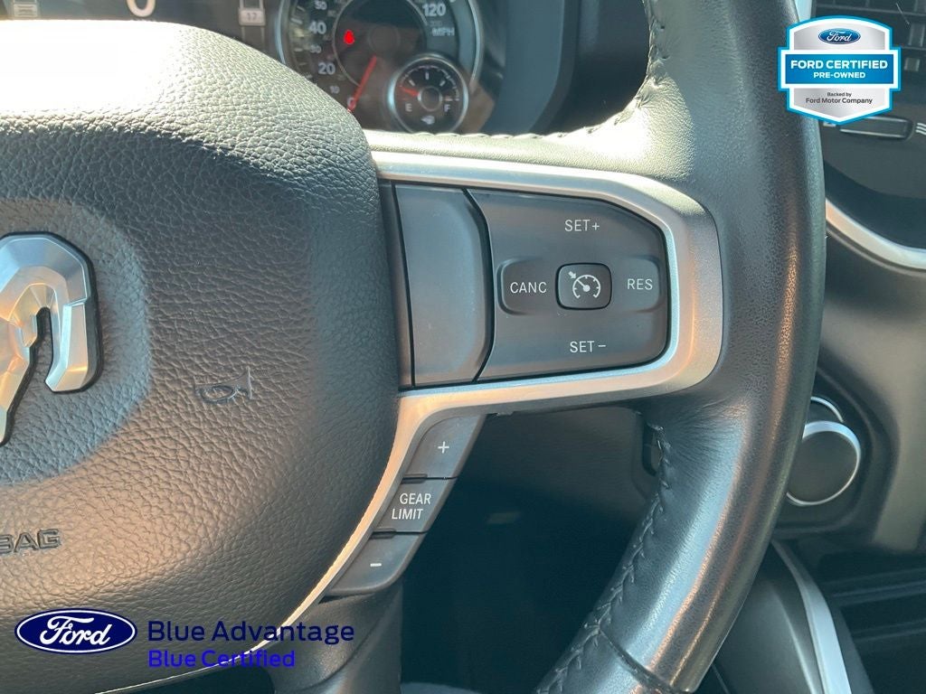 2022 RAM 1500 Big Horn Crew Cab 4x4 5'7' Box