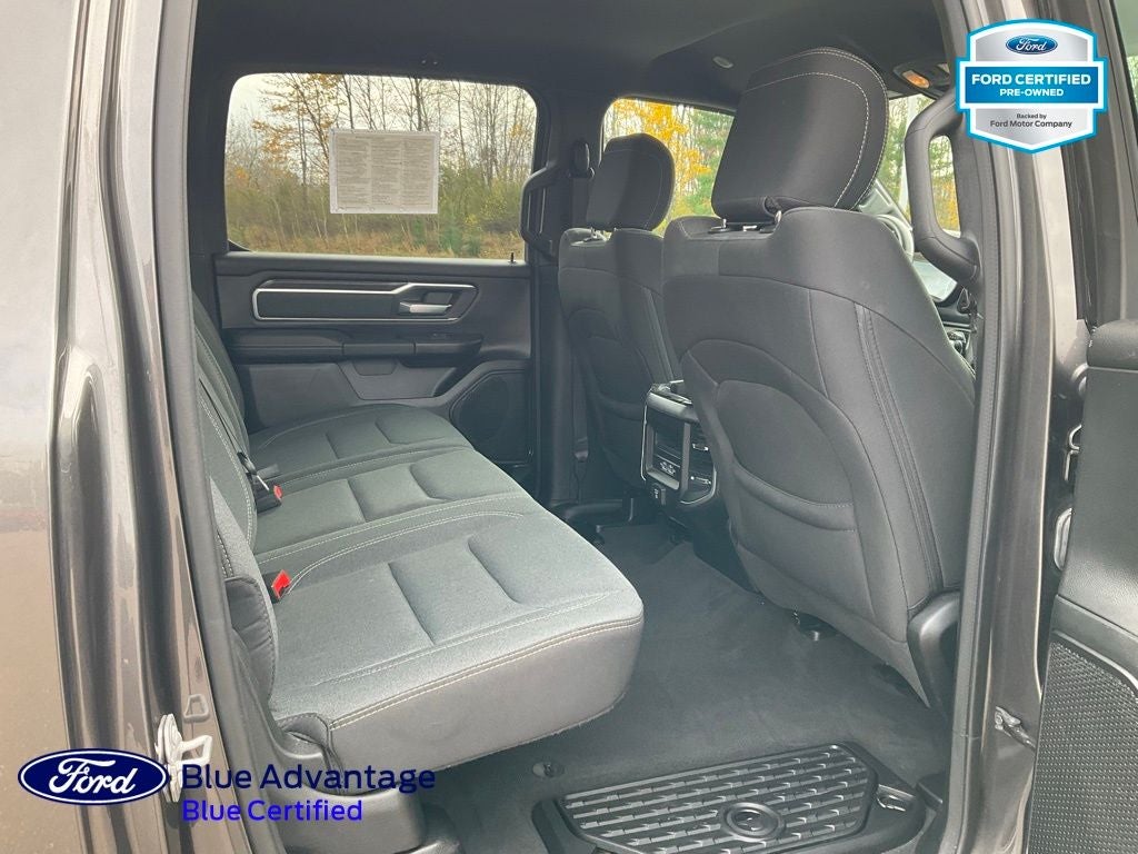 2022 RAM 1500 Big Horn Crew Cab 4x4 5'7' Box