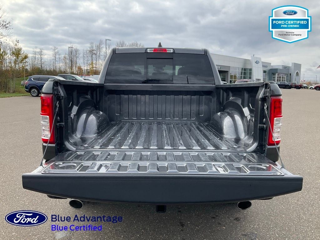 2022 RAM 1500 Big Horn Crew Cab 4x4 5'7' Box