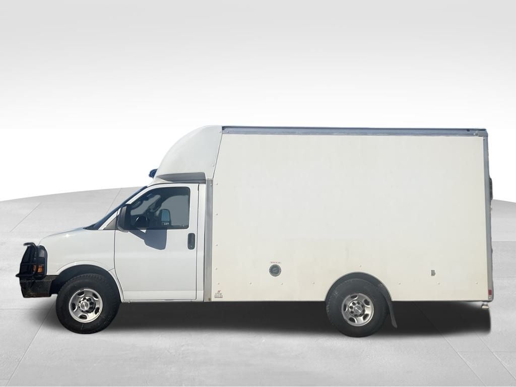 2021 Chevrolet Express Cutaway Work Van