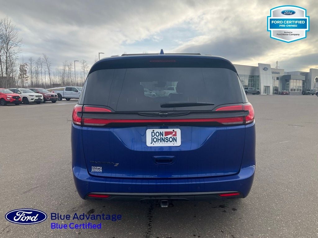 2021 Chrysler Pacifica Touring