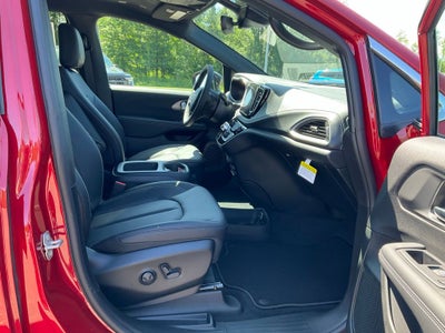 2025 Chrysler Pacifica PACIFICA SELECT AWD