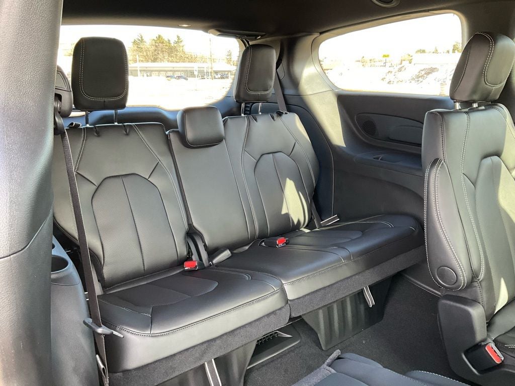 2026 Chrysler Pacifica PACIFICA SELECT AWD