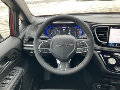 2026 Chrysler Pacifica PACIFICA SELECT AWD