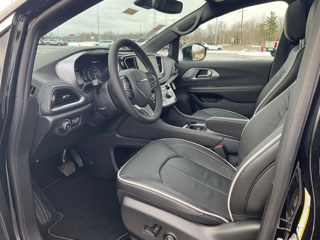 2026 Chrysler Pacifica PACIFICA LIMITED AWD