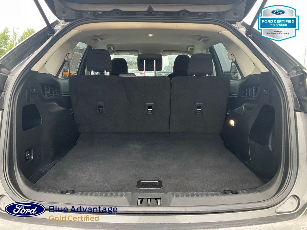 2022 Ford Edge SE