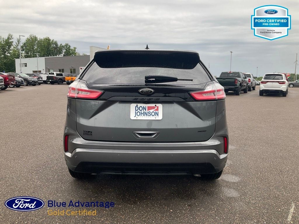 2022 Ford Edge SE