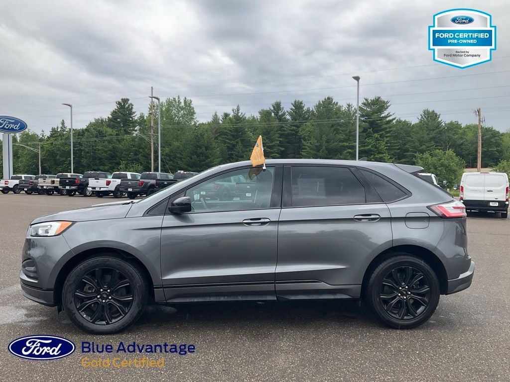 2022 Ford Edge SE