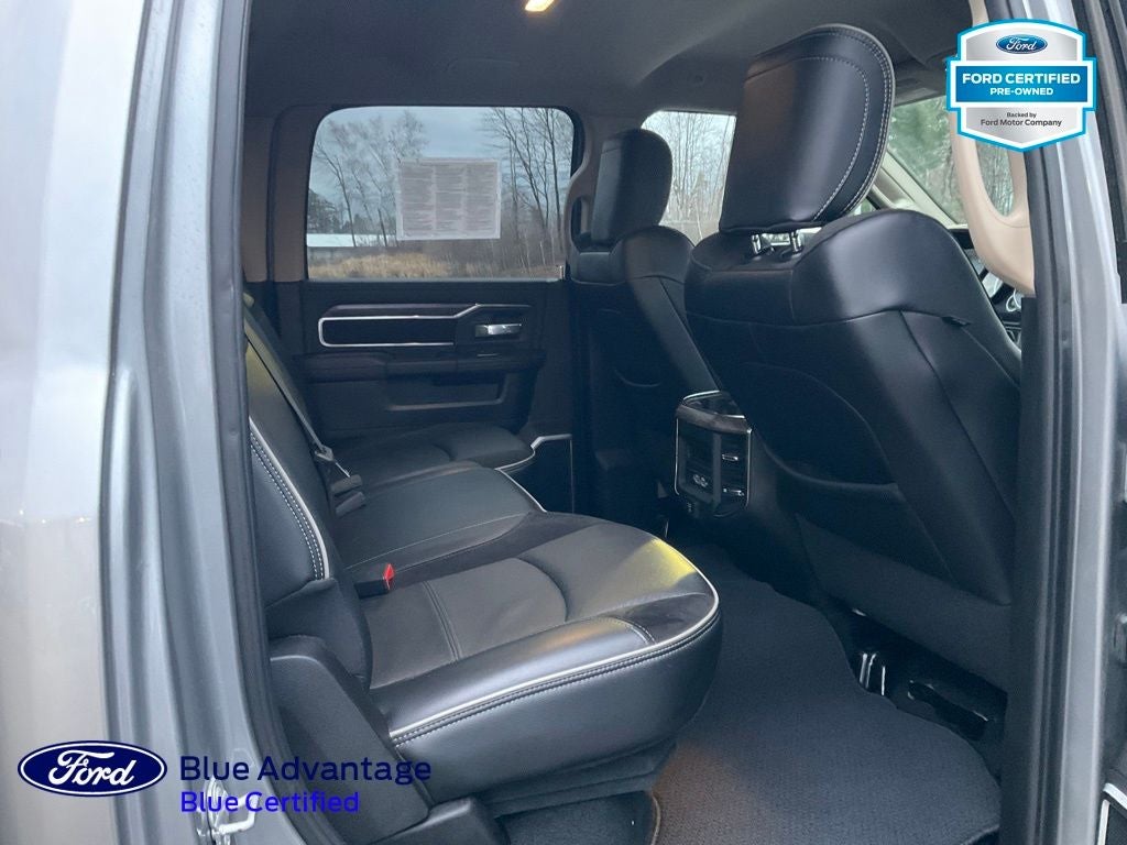 2019 RAM 3500 Laramie Crew Cab 4x4 6'4' Box