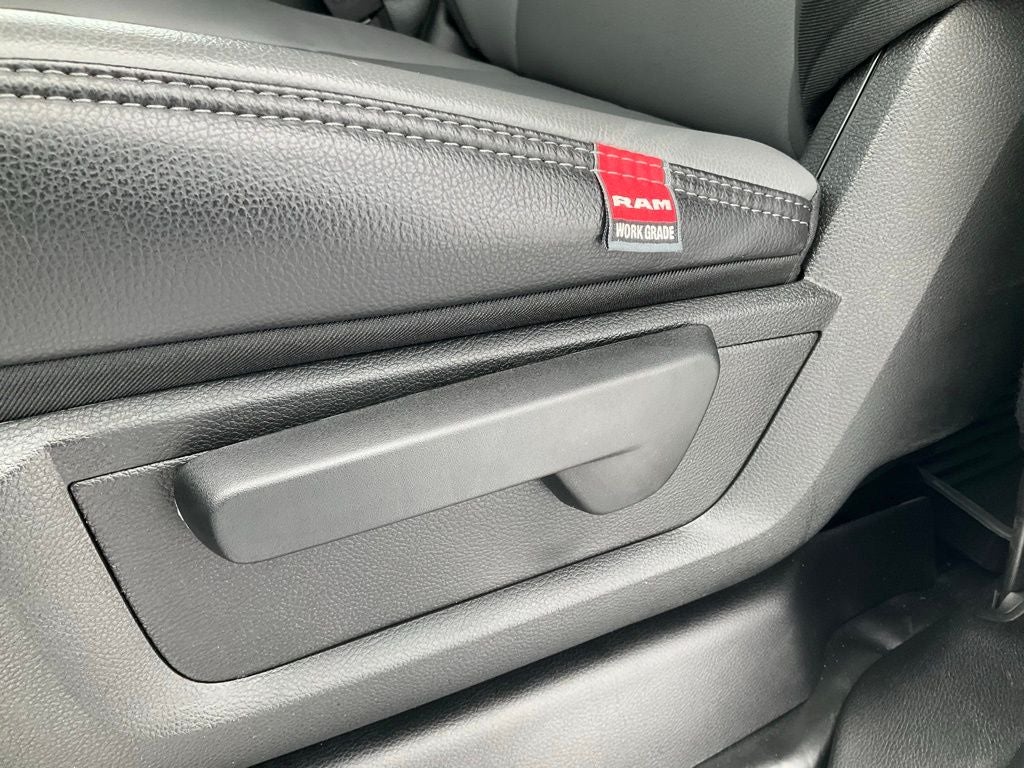 2026 RAM Ram 2500 RAM 2500 TRADESMAN CREW CAB 4X4 8' BOX