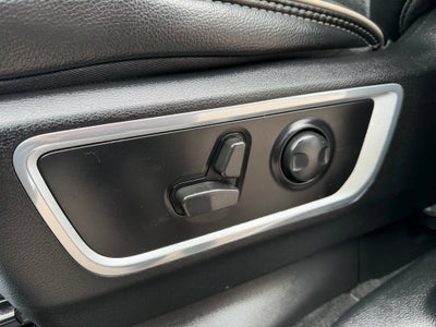 2022 RAM 1500 Laramie Crew Cab 4x4 5'7" Box