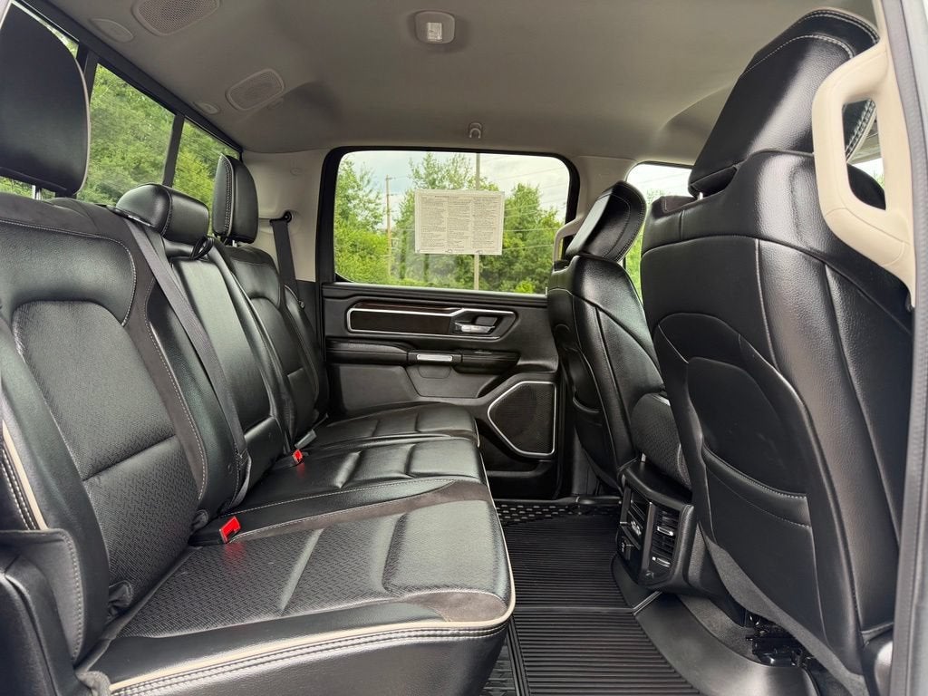 2022 RAM 1500 Laramie Crew Cab 4x4 5'7" Box