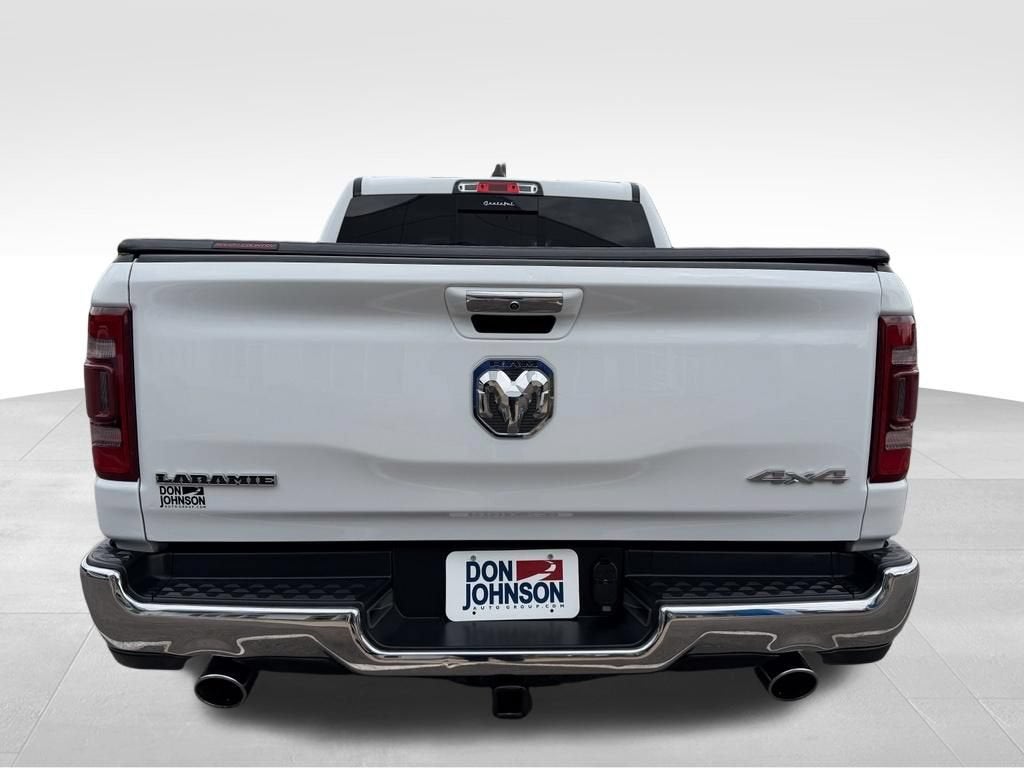 2022 RAM 1500 Laramie Crew Cab 4x4 5'7" Box