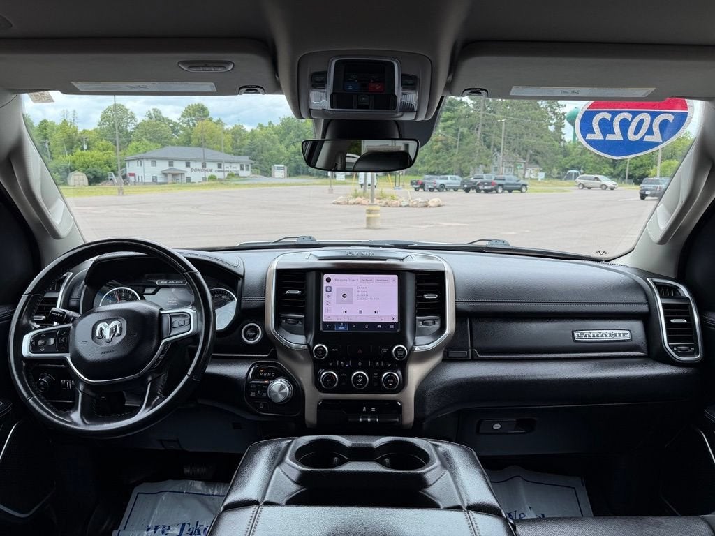 2022 RAM 1500 Laramie Crew Cab 4x4 5'7" Box