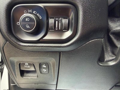 2022 RAM 1500 Laramie Crew Cab 4x4 5'7" Box