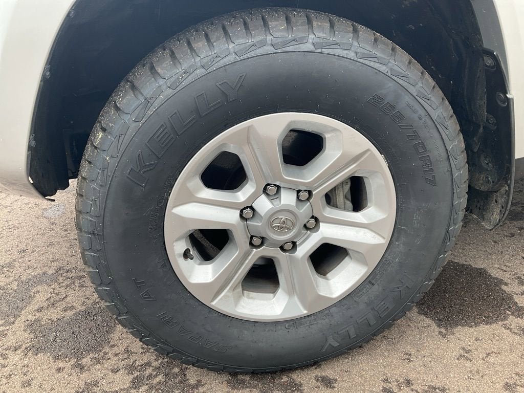 2022 Toyota 4Runner SR5