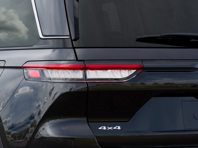 2027 Jeep Grand Cherokee GRAND CHEROKEE LAREDO X 4X4