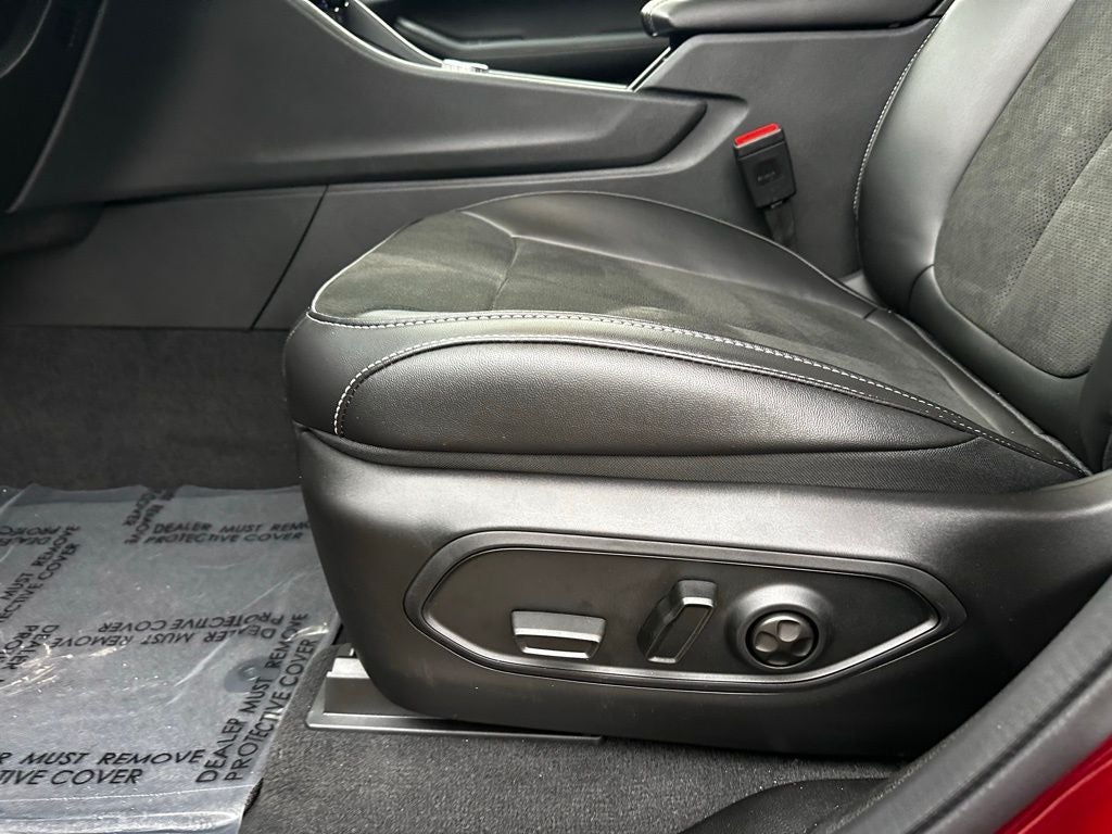 2025 Jeep Grand Cherokee GRAND CHEROKEE L ALTITUDE 4X4