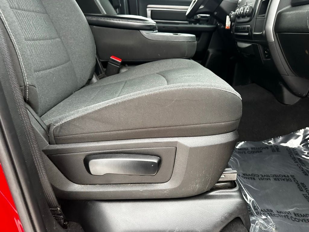 2024 RAM 1500 Classic Warlock Crew Cab 4x4 5'7' Box