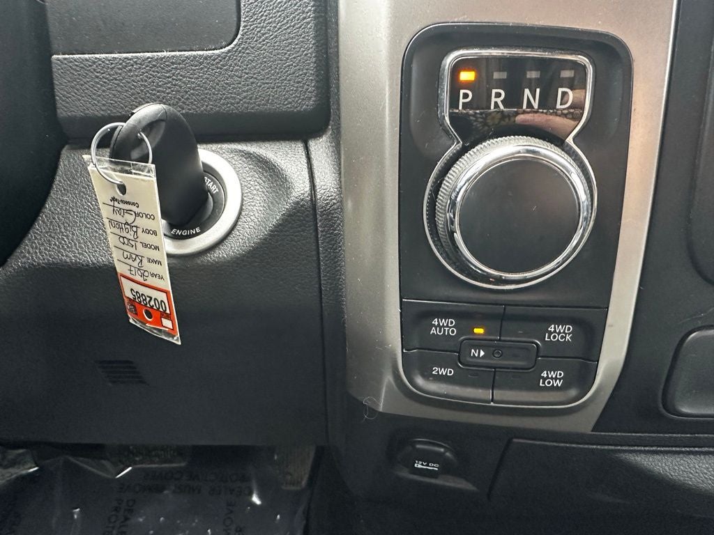 2017 RAM 1500 Big Horn Crew Cab 4x4 5'7' Box