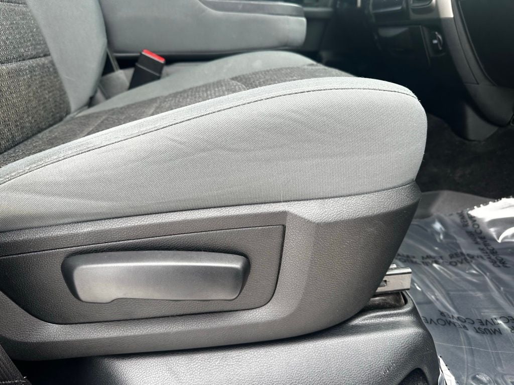 2017 RAM 1500 Big Horn Crew Cab 4x4 5'7' Box