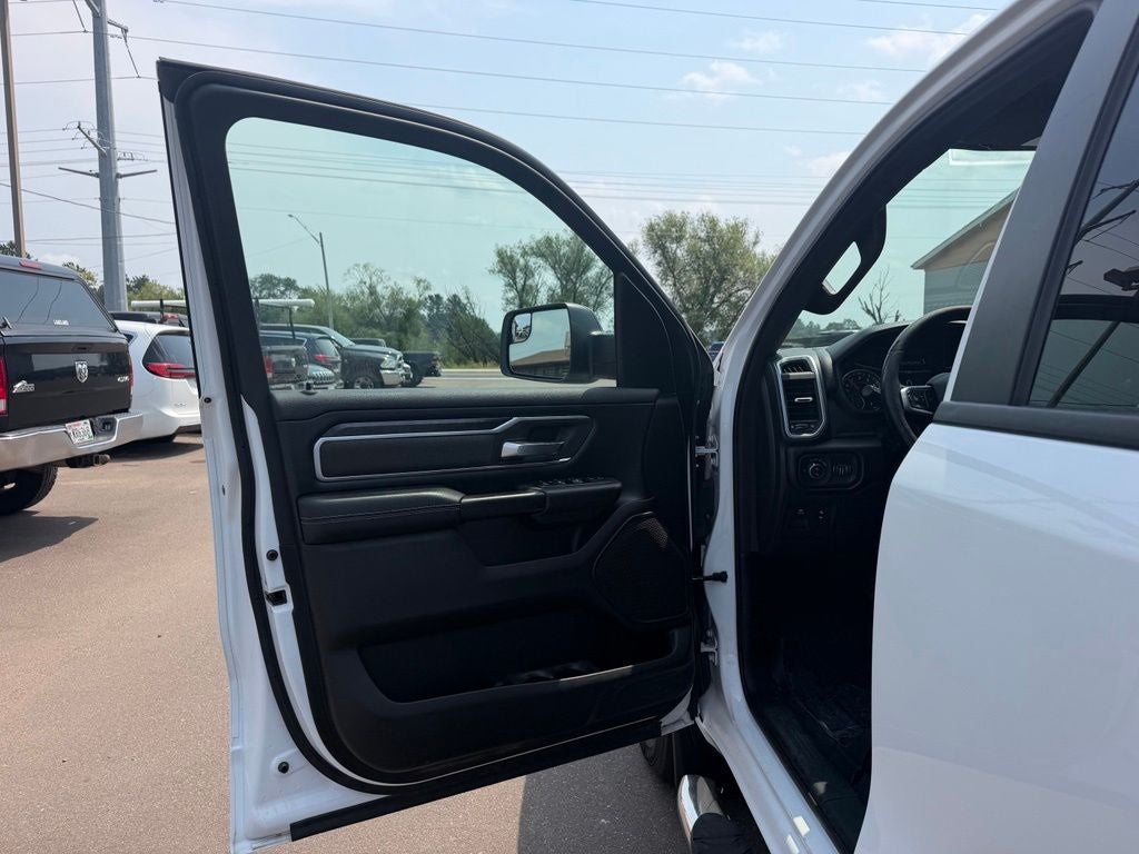 2019 RAM 1500 Big Horn/Lone Star Crew Cab 4x4 5'7' Box