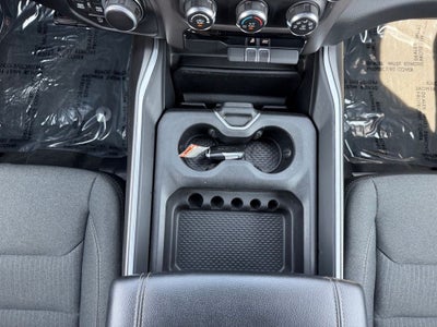 2020 RAM 1500 Big Horn Crew Cab 4x4 5'7' Box