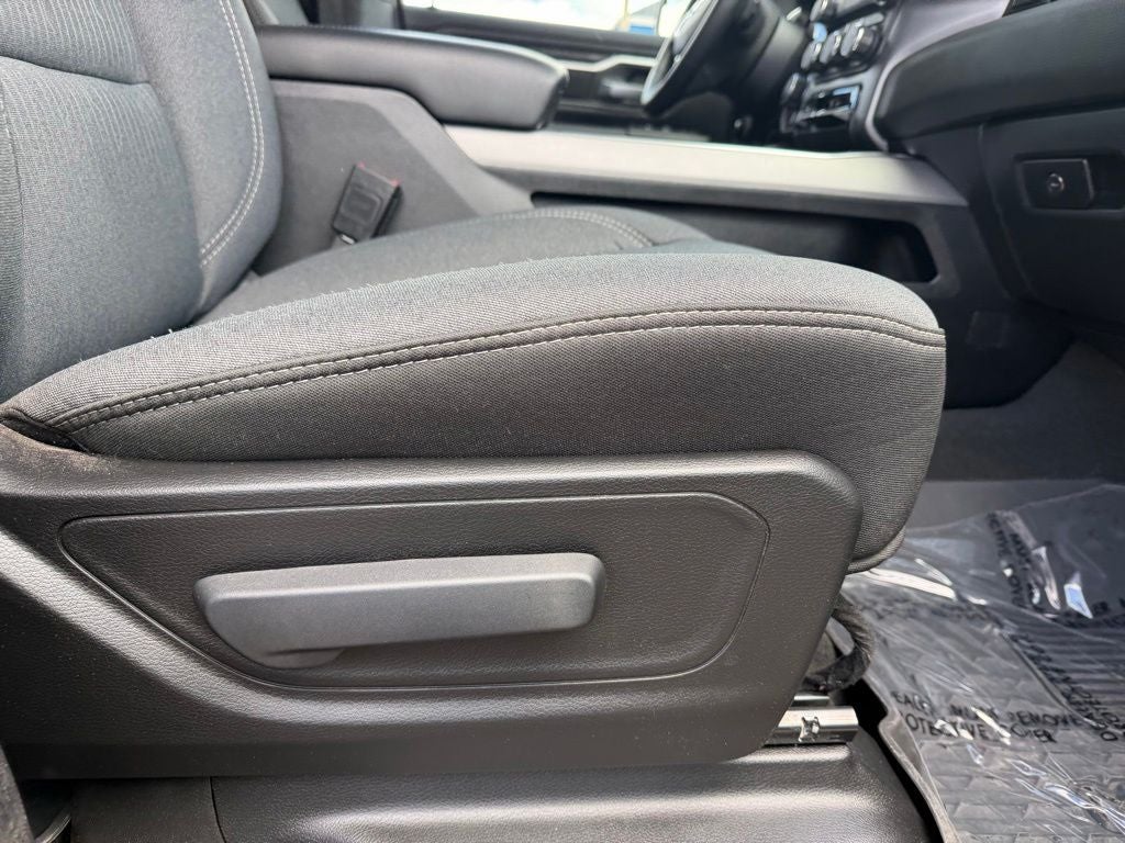 2024 RAM 1500 Big Horn Crew Cab 4x4 5'7' Box