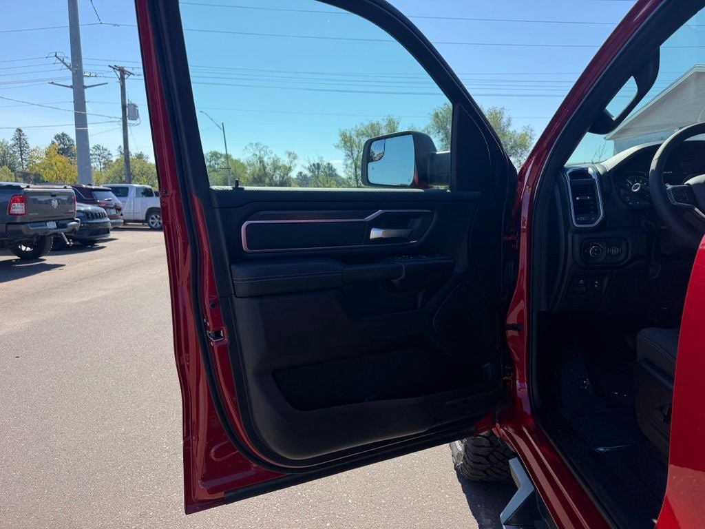 2026 RAM 1500 Big Horn Crew Cab 4x4 5'7' Box