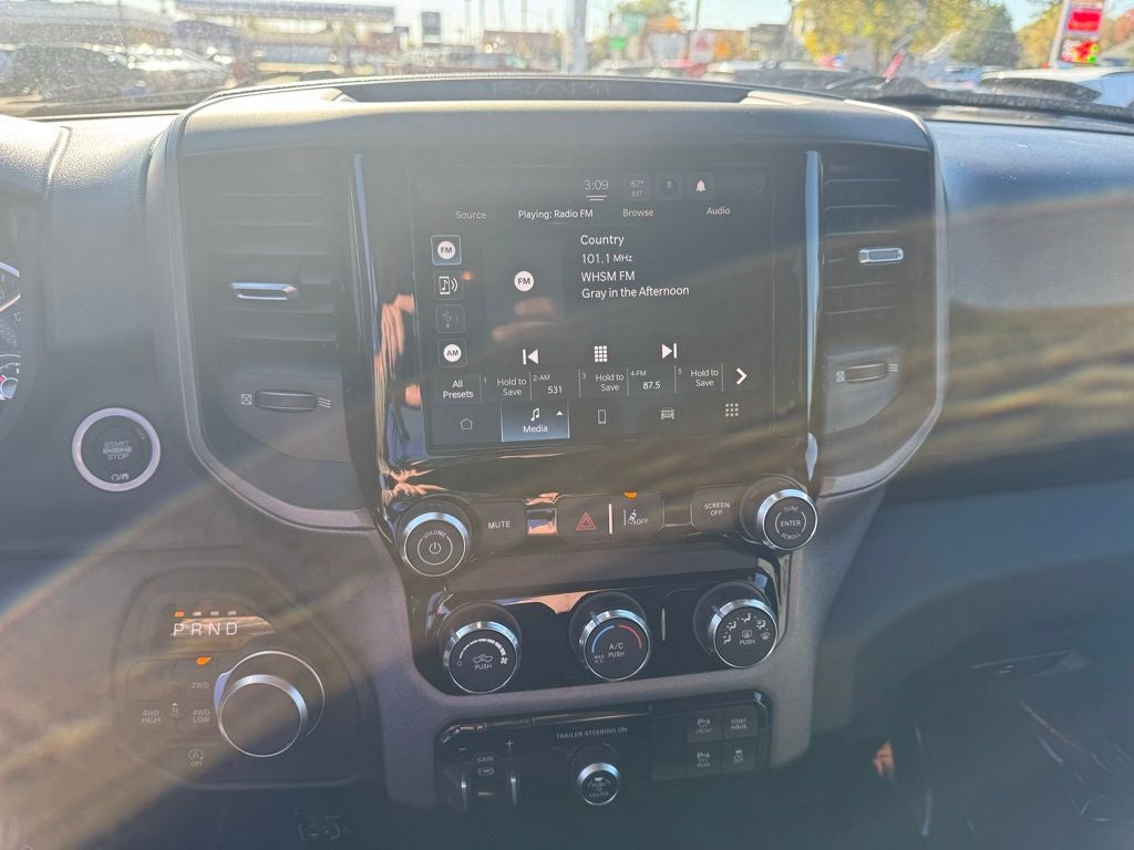 2026 RAM Ram 1500 RAM 1500 TRADESMAN CREW CAB 4X4 5'7' BOX