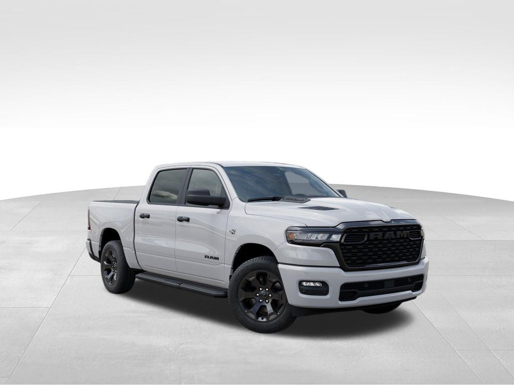 2026 RAM 1500 RAM 1500 EXPRESS CREW CAB 4X4 5'7' BOX