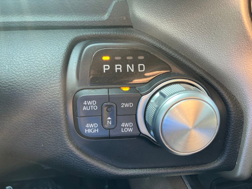 2019 RAM 1500 Laramie Crew Cab 4x4 5'7' Box