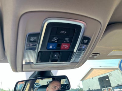 2019 RAM 1500 Laramie Crew Cab 4x4 5'7' Box