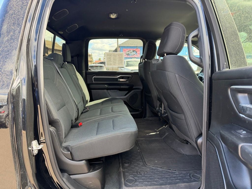 2022 RAM 1500 Big Horn Crew Cab 4x4 6'4' Box