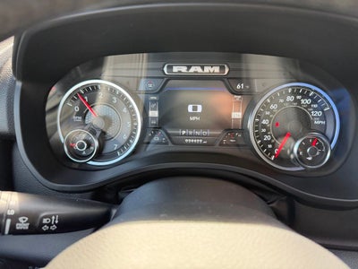 2022 RAM 1500 Big Horn Crew Cab 4x4 6'4' Box