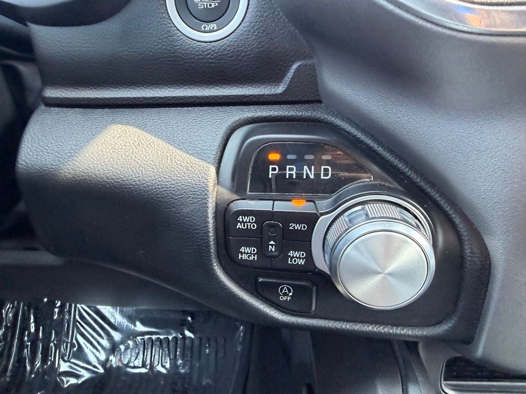 2022 RAM 1500 Laramie Crew Cab 4x4 6'4' Box