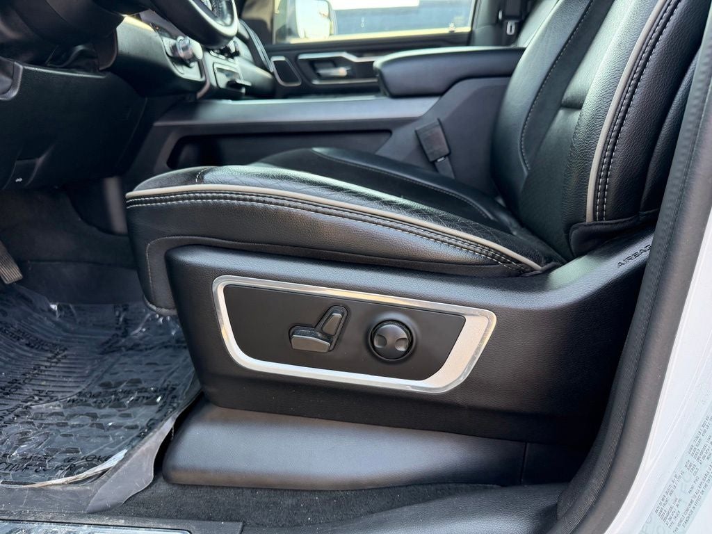 2022 RAM 1500 Laramie Crew Cab 4x4 6'4' Box