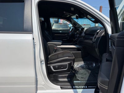 2022 RAM 1500 Laramie Crew Cab 4x4 6'4' Box