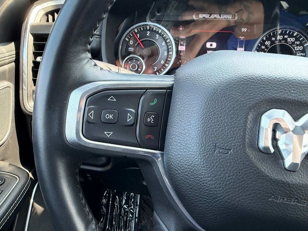 2022 RAM 1500 Laramie Crew Cab 4x4 6'4' Box