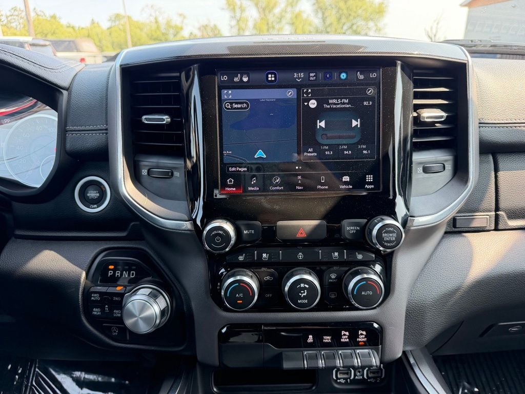 2022 RAM 1500 Laramie Crew Cab 4x4 6'4' Box