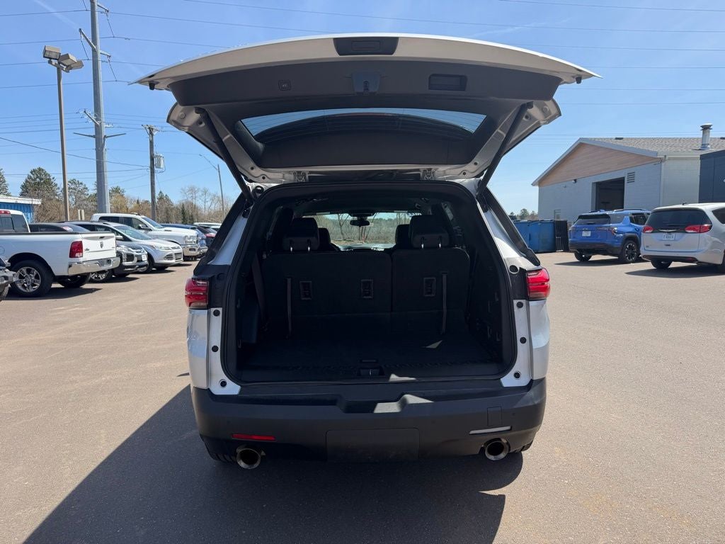 2022 Chevrolet Traverse LT Leather