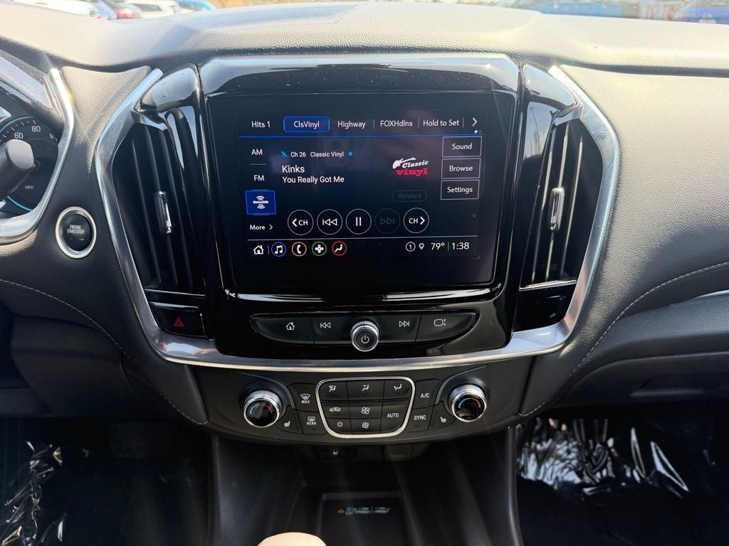 2022 Chevrolet Traverse LT Leather