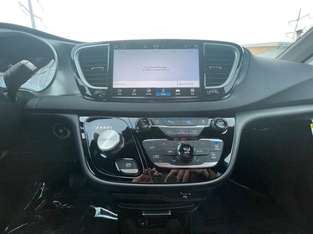 2026 Chrysler Voyager VOYAGER LX