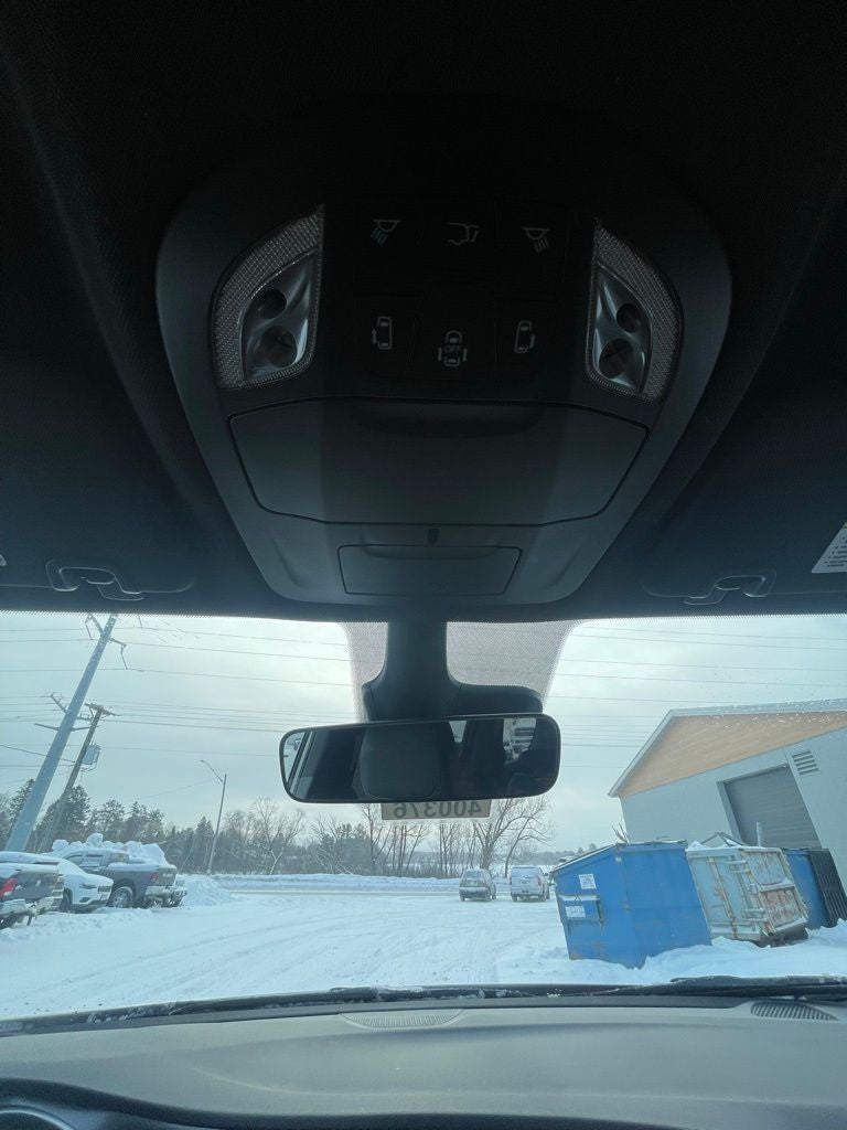 2026 Chrysler Voyager VOYAGER LX