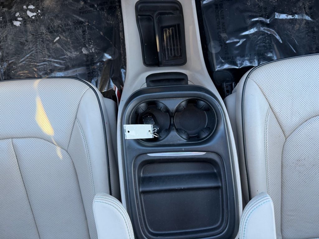 2017 Chrysler Pacifica Hybrid Platinum