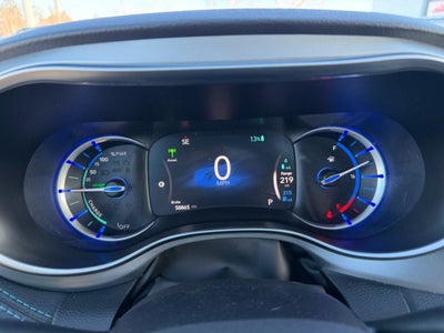 2017 Chrysler Pacifica Hybrid Platinum